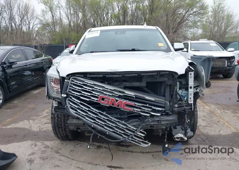 2018 GMC Yukon Denali z USA, uszkodzony, nr VIN 1GKS2CKJ5JR210184